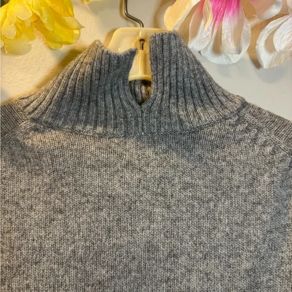 H&M Gray Ribbed Mock Neck Sweater - Picture 7 of 10
